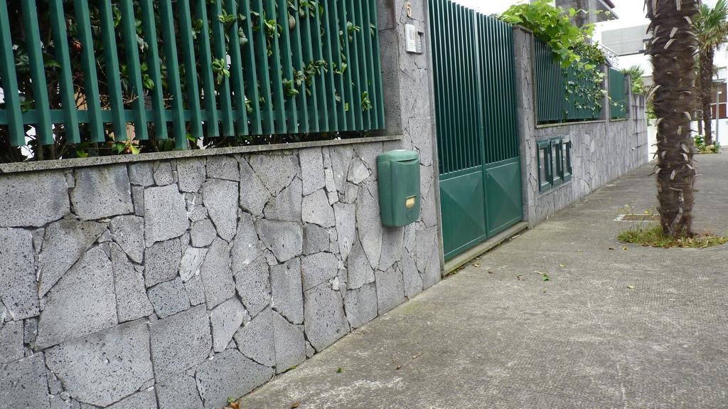 Azores Holidays House -B&B - Suites - Self Check-In Keyboard Ponta Delgada Eksteriør bilde